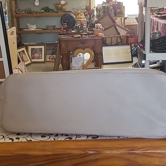 Nine West Gray Tote Bag - Picture 4 of 8
